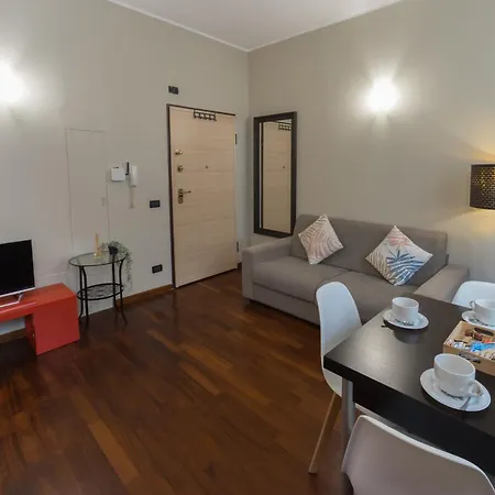 Casa Bullona Bilocale Tranquillo Ottima Posizione Διαμέρισμα *