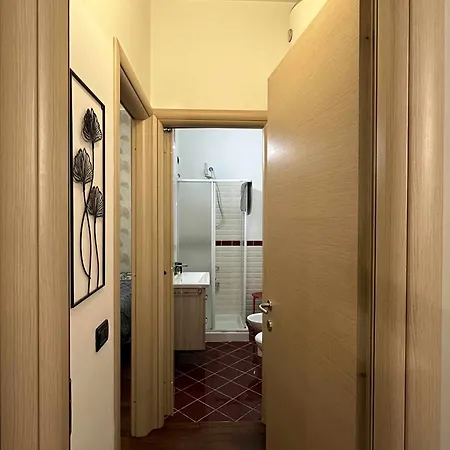 Casa Bullona Bilocale Tranquillo Ottima Posizione Διαμέρισμα *