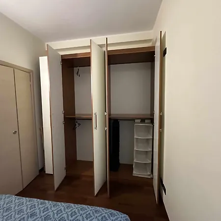 Casa Bullona Bilocale Tranquillo Ottima Posizione Διαμέρισμα